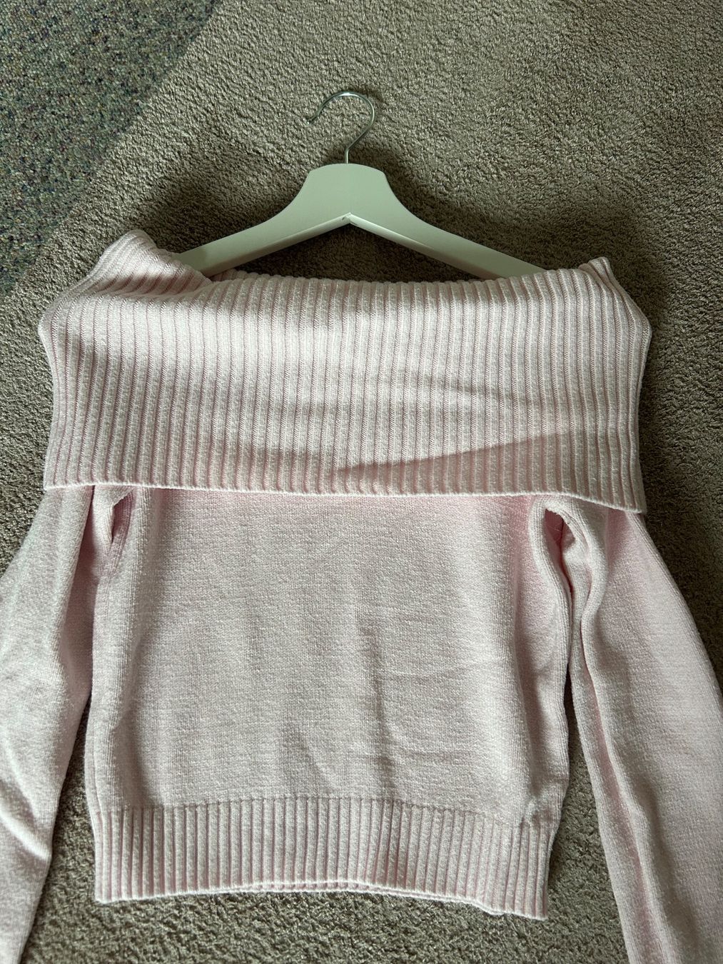 Maglioni & Felpe: Subdued Sweater Rosa – Nuovo (secondo la descrizione) da Frauenfeld venduto da hannamaria29 1