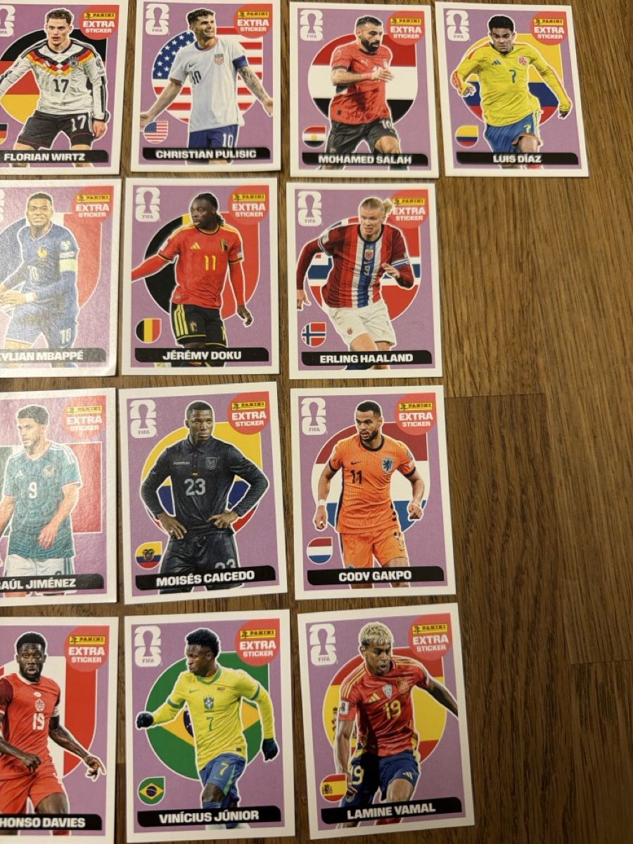Panini Cartes à collectionner: 17 Extra Sticker violett panini 2026 – Neuf (Voir description) à Basel par samuelfr 2