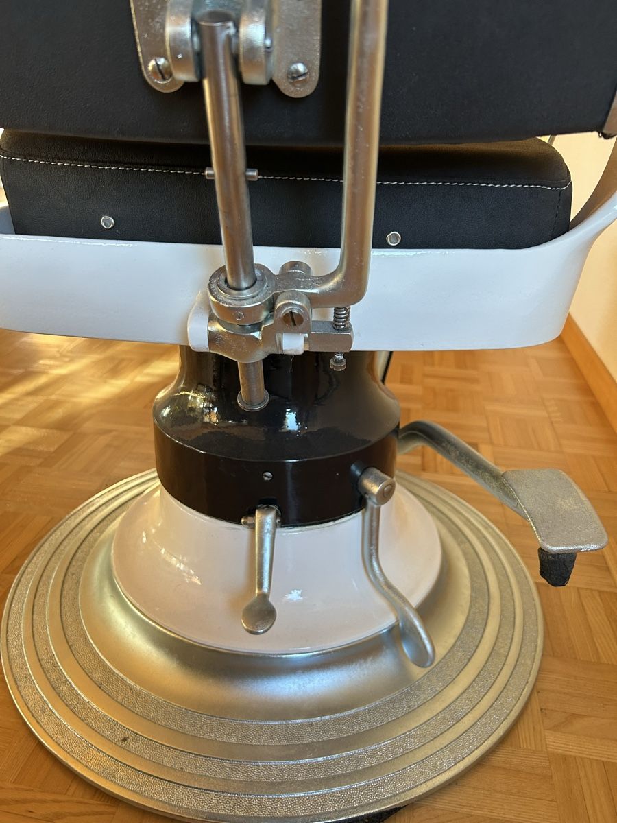 Lettini & sedie per cosmetici: Friseurstuhl  – Usato da Neukirch a.d. Thur venduto da Maxi876 3