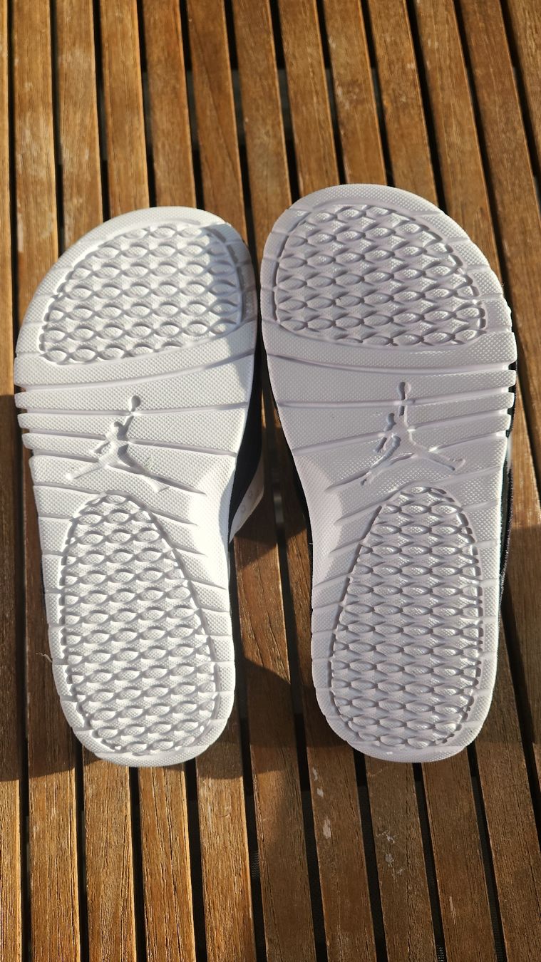 Jordan Scarpe da uomo: Jordan Retro 13 Hydro Neu Gr. 41 – Nuovo e nell'imballaggio originale da Unterentfelden venduto da Master-Watch 6