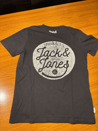 T-Sirt schwarz der Marke Jack & Jones, Grösse S