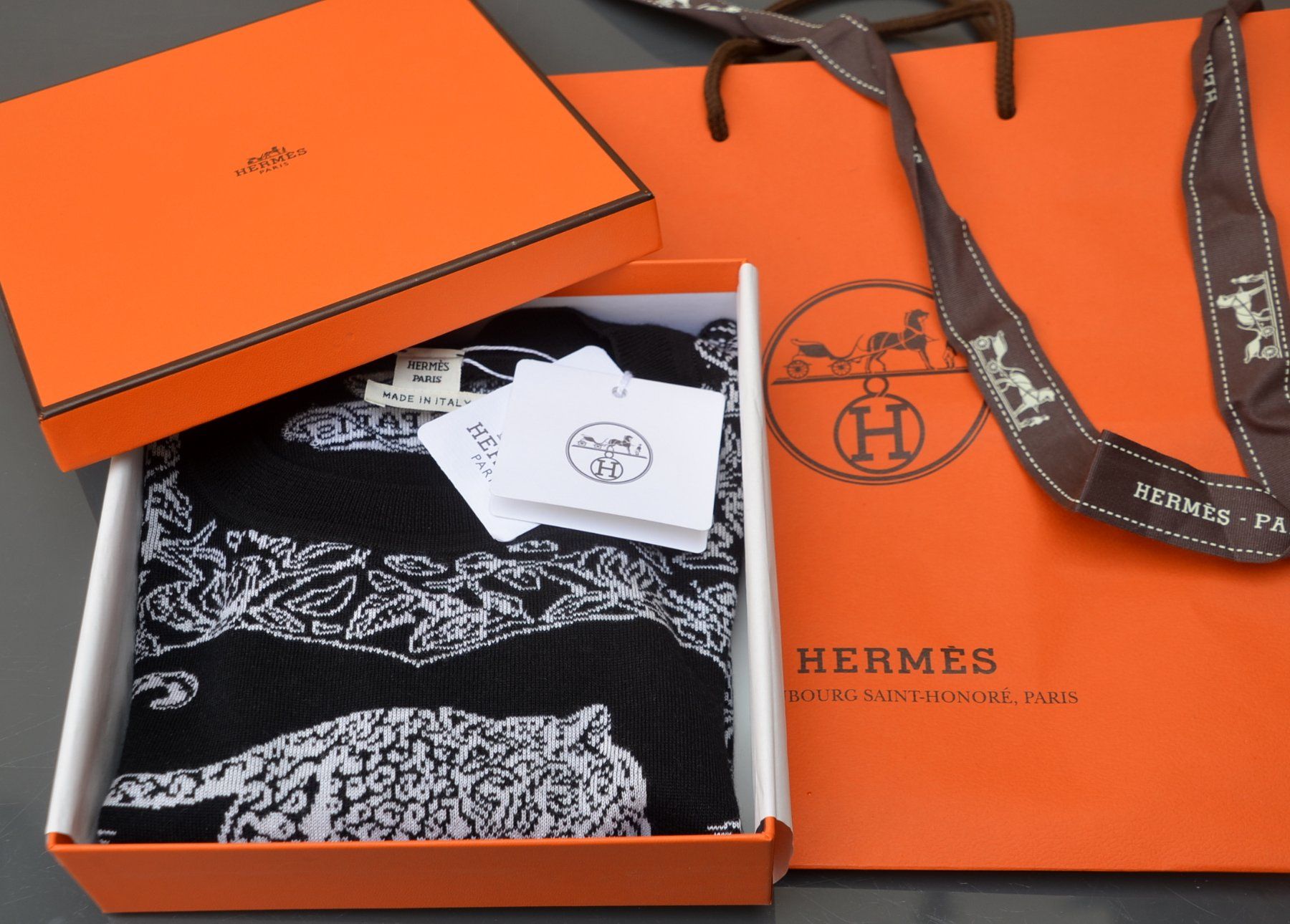 Hermès Maglioni & Felpe: Hermès  Kaschmirpullover / Pull en cachemire .S – Usato da Collonges venduto da Auganien