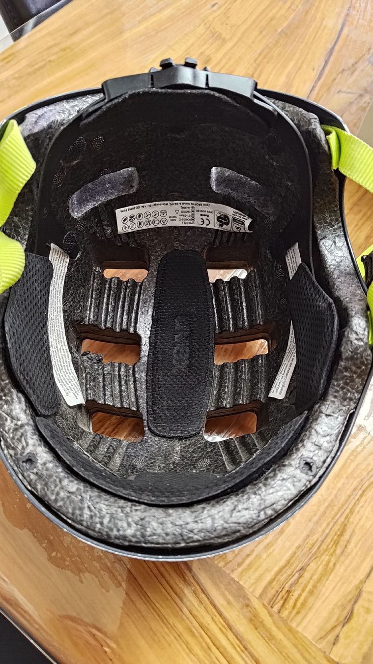 Uvex Caschi: velohelm uvex 51/55 – Usato da Poschiavo venduto da Linuzzo80 5