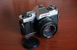 Minolta X-300 Chrome mit Minolta MD 50mm f1.7 TOP