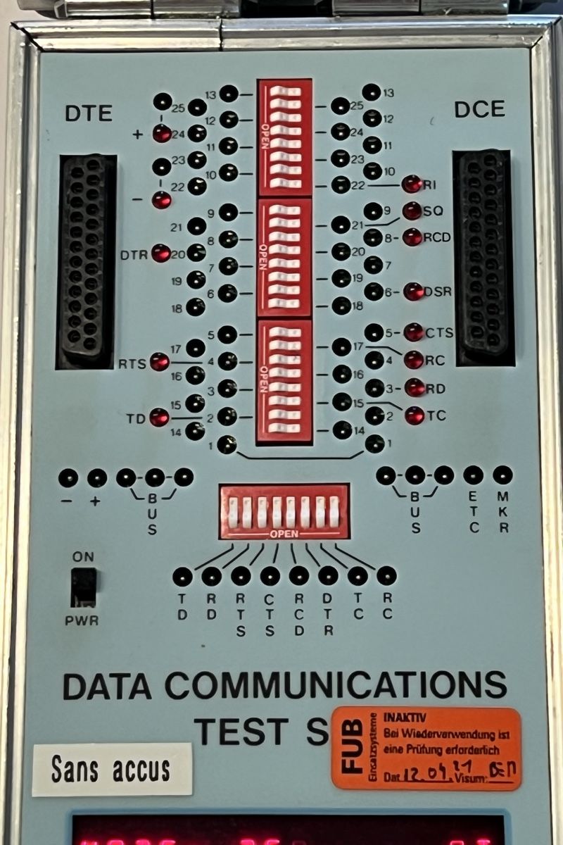 Misurare: RUAG Schweizer Armee ETAT CTS-1 Data Communications Test Set – Usato da Oberhofen Thun'see venduto da SwissTreasure 4