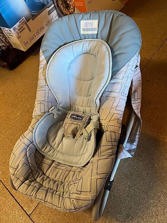 Bascules & balançoires: Babysitter – D'occasion à Zezikon par Butterfly99 1