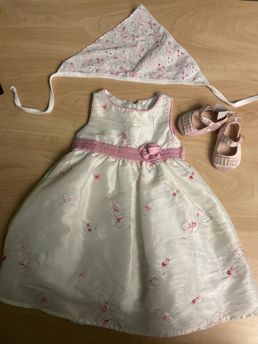 C&A Robes et jupes: Süsses C&A Kleid festlich Gr.68 – D'occasion à Obergerlafingen par cabo4