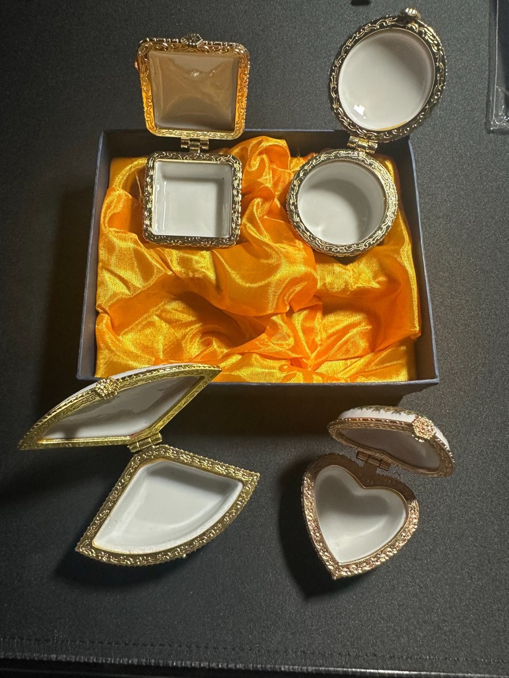 Coffrets à bijoux: Vintage Miniatur Box, Ring Schmuckschatulle – Neuf avec emballage d'origine à Biberist par ShopSoltan 1