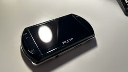 PSP Go in schwarz ab 1.-