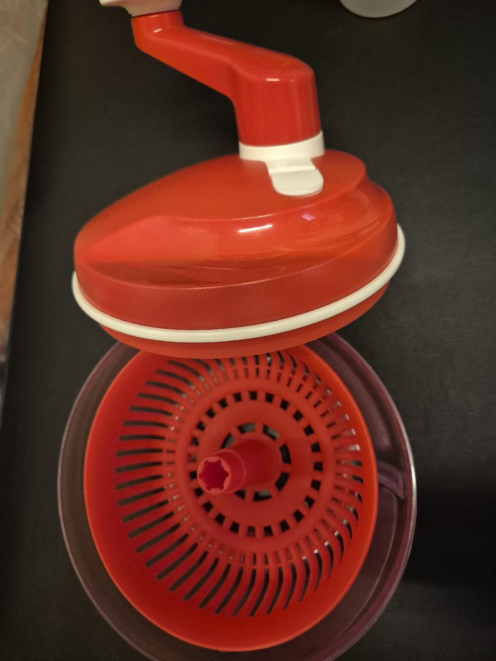 Tupperware Küchengeräte: Original Tupperware Salatschleuder klein – Gebraucht aus Villmergen von MONCHHICHI 2