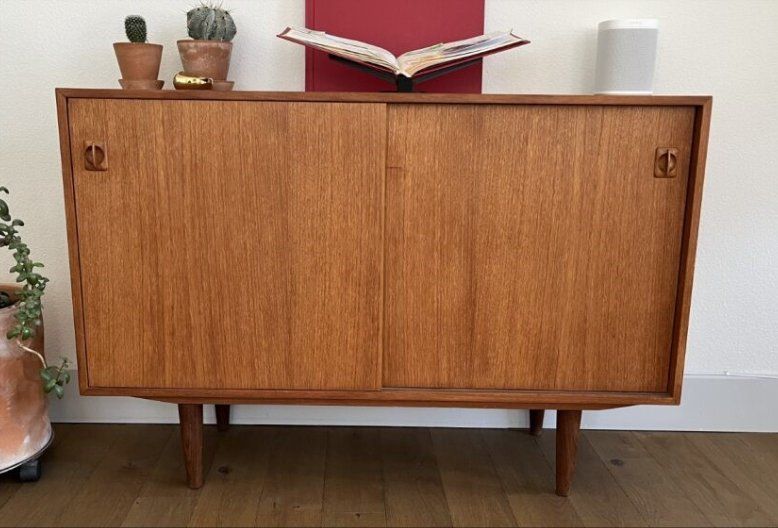 Set di tavolo e panche: Dänisches Teak Esszimmer-Set mit Tisch & Sideboard – Usato da Brugg AG venduto da ben_7byv 1