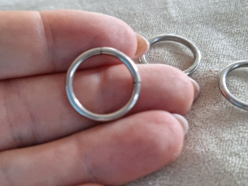 Gioielli per piercing: Piercing 2mm – Usato da Wetzikon ZH venduto da NaWetzi