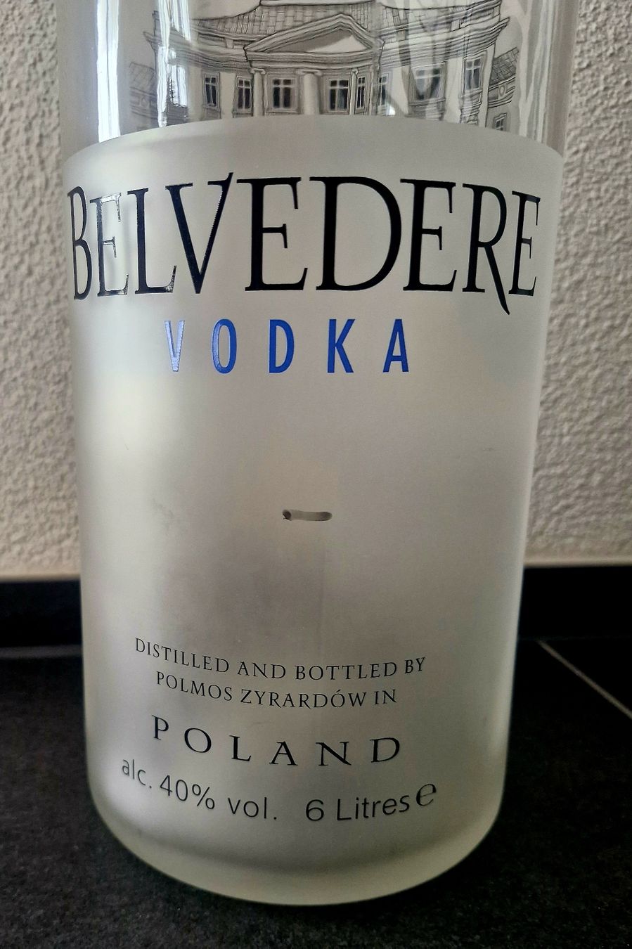 Sonstiges Geschirr & Gläser: Belvedere vodka 6 Liter – Gebraucht aus Ruswil von chr_5dpb 1