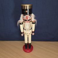 Nussknacker Holz Figur Soldat 35 cm weiss guter Zustand