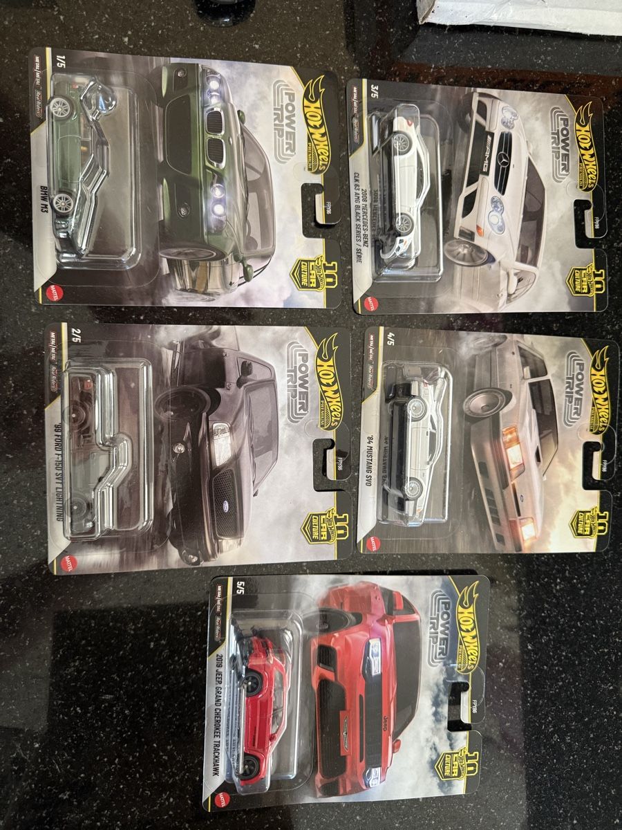 Hot Wheels Modellini d'auto: Hot Wheels Premium - Power Trip komplett – Nuovo e nell'imballaggio originale da Uznach venduto da nag_w668