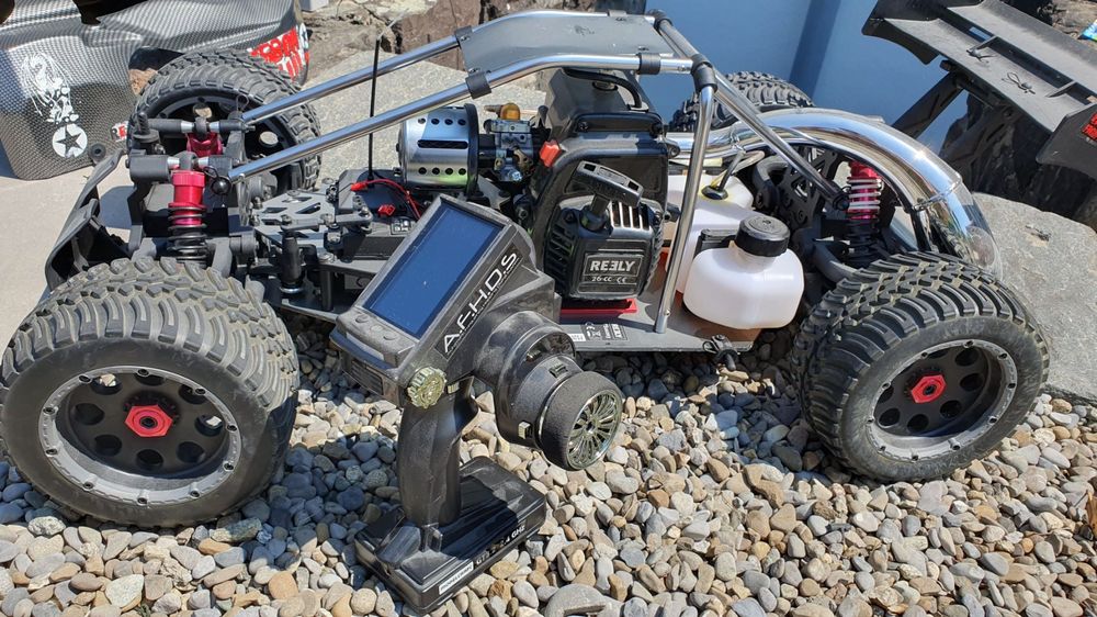 Reely Carbon Fighter III 1:6 - Neuwertig (Gebraucht) in Emmenbrücke für ...
