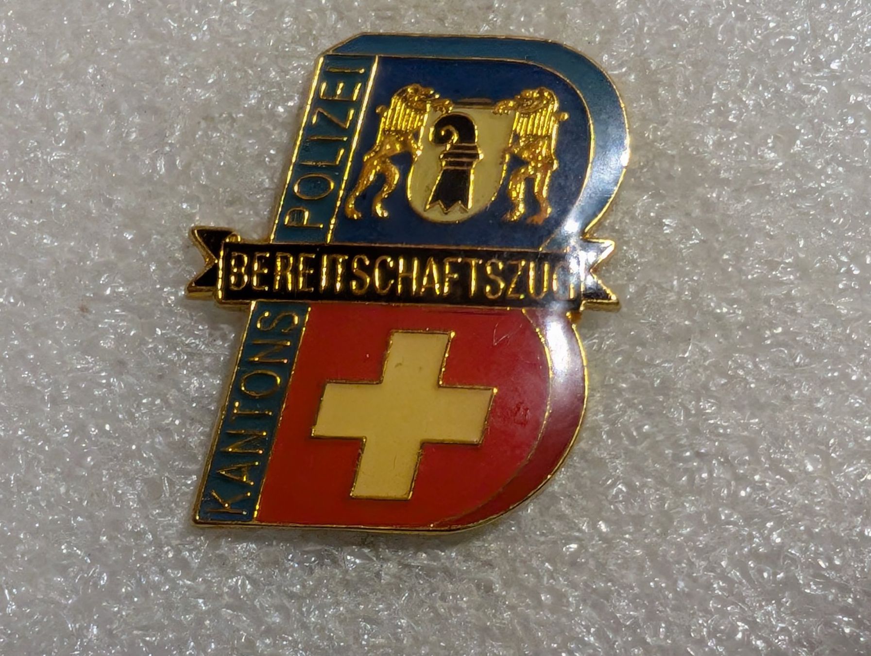 Placchette & Badge: Ansteckpin 242: Kapo Basel – Usato da Oppligen venduto da Pin-Fall-Shop