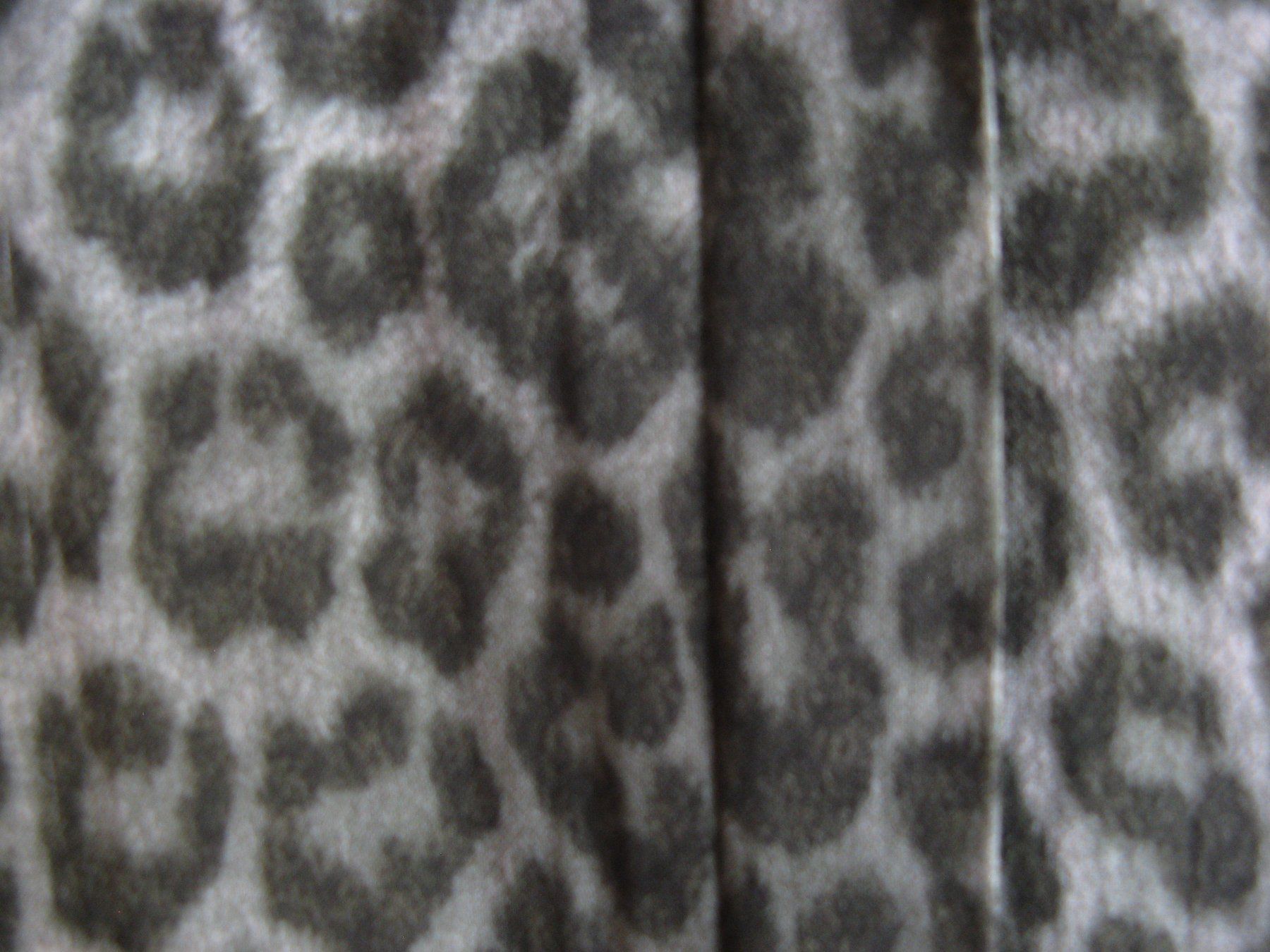 Blusen: Jacke, Bluse Wille Gr. 44 Leoprint olive – Gebraucht aus Zürich von apil 5
