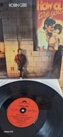 ⚫️ Vinyl-Robin Gibb - How Old Are You?