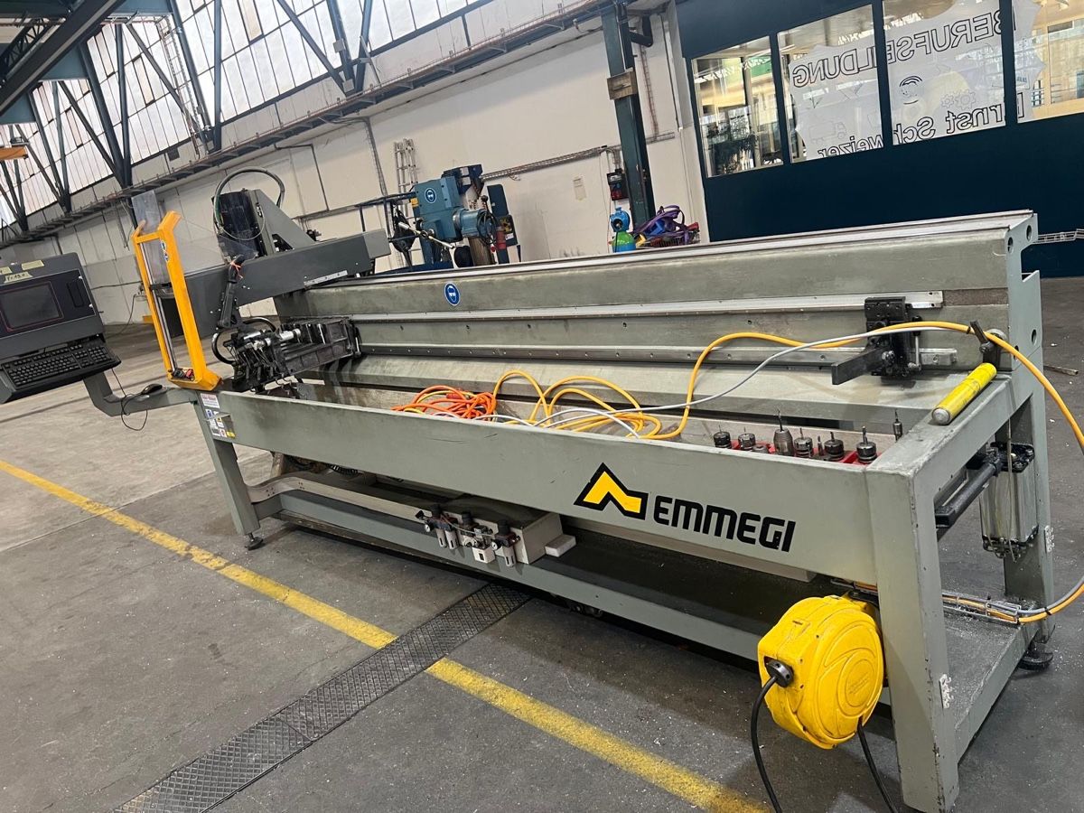 Tutte le macchine: Emmegi CNC Fräsmaschine – Usato da zunzgen venduto da jasminka75