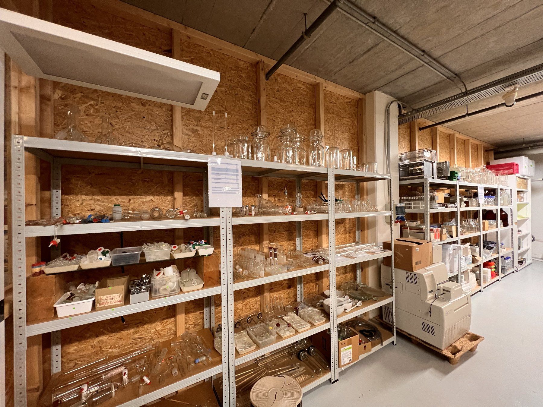 Schott Gläser: Laborglas Erlenmeyerkolben 100ml ohne Schliff – Gebraucht aus Hölstein von  2