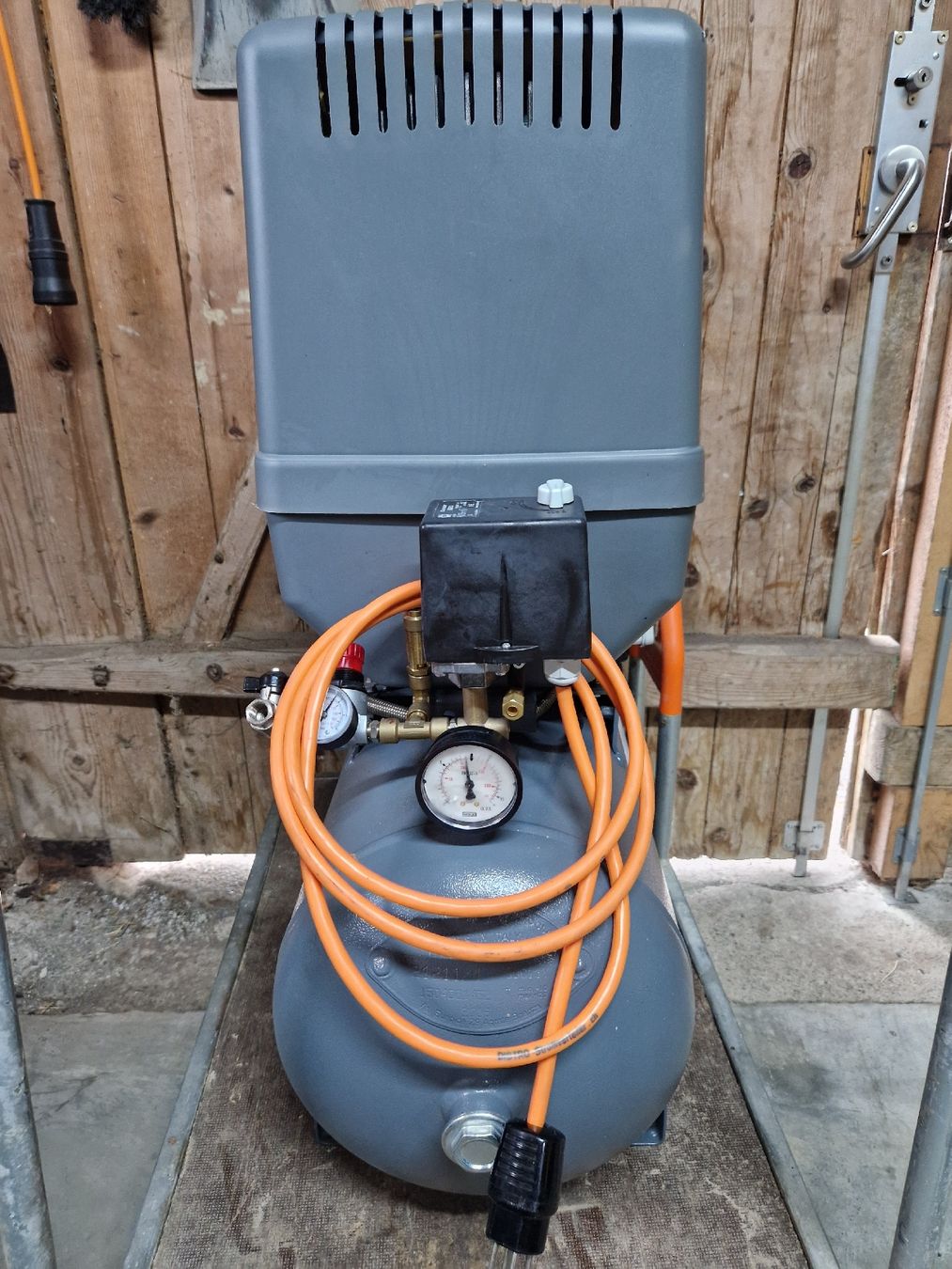 Atlas Copco Kompressoren: Atlas Copco Kompressor  – Gebraucht aus Unterkulm von baghira2004 2