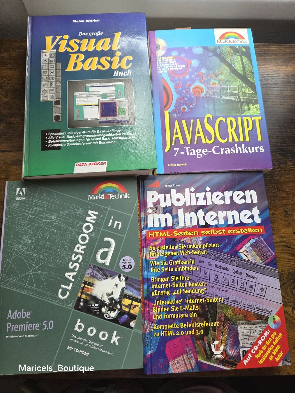 Livres: 4 Computer Books: Basic, JS, Premiere, Internet – D'occasion à Winterthur par Maricels_Boutique