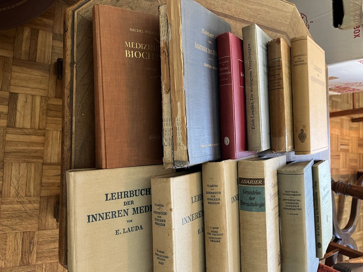 Libri: Medizinische Bücher alt – Usato da Zürich venduto da Gurly 3