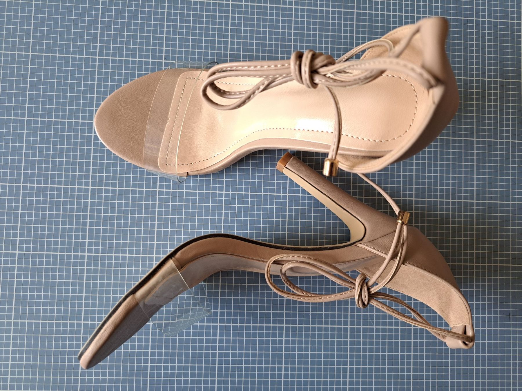 Scarpe da donna: High-Heels mit Schnürung Gr. 37 – Nuovo (secondo la descrizione) da Oetwil am See venduto da Kuechenzeit 1