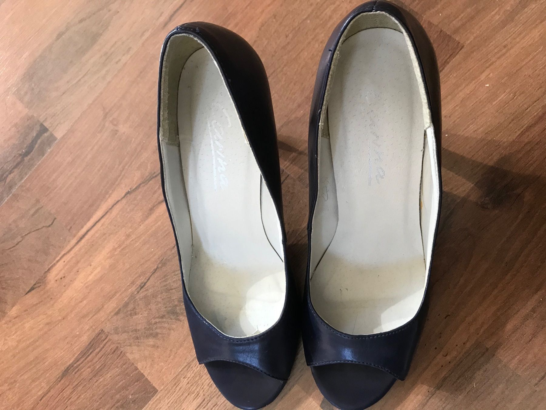 Scarpe da donna: Pumps Carina – Usato da Triesenberg venduto da Anastasia26 3