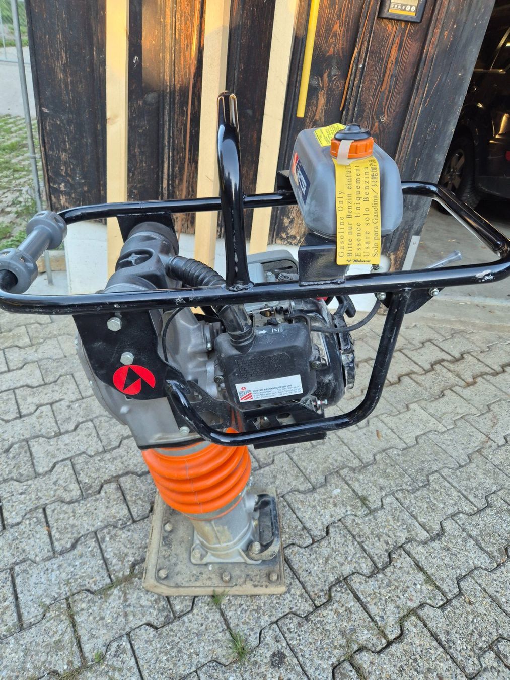 Hutter Toutes les machines: Hutter Grabenstampfer – D'occasion à Stein AR par Bienli4 3
