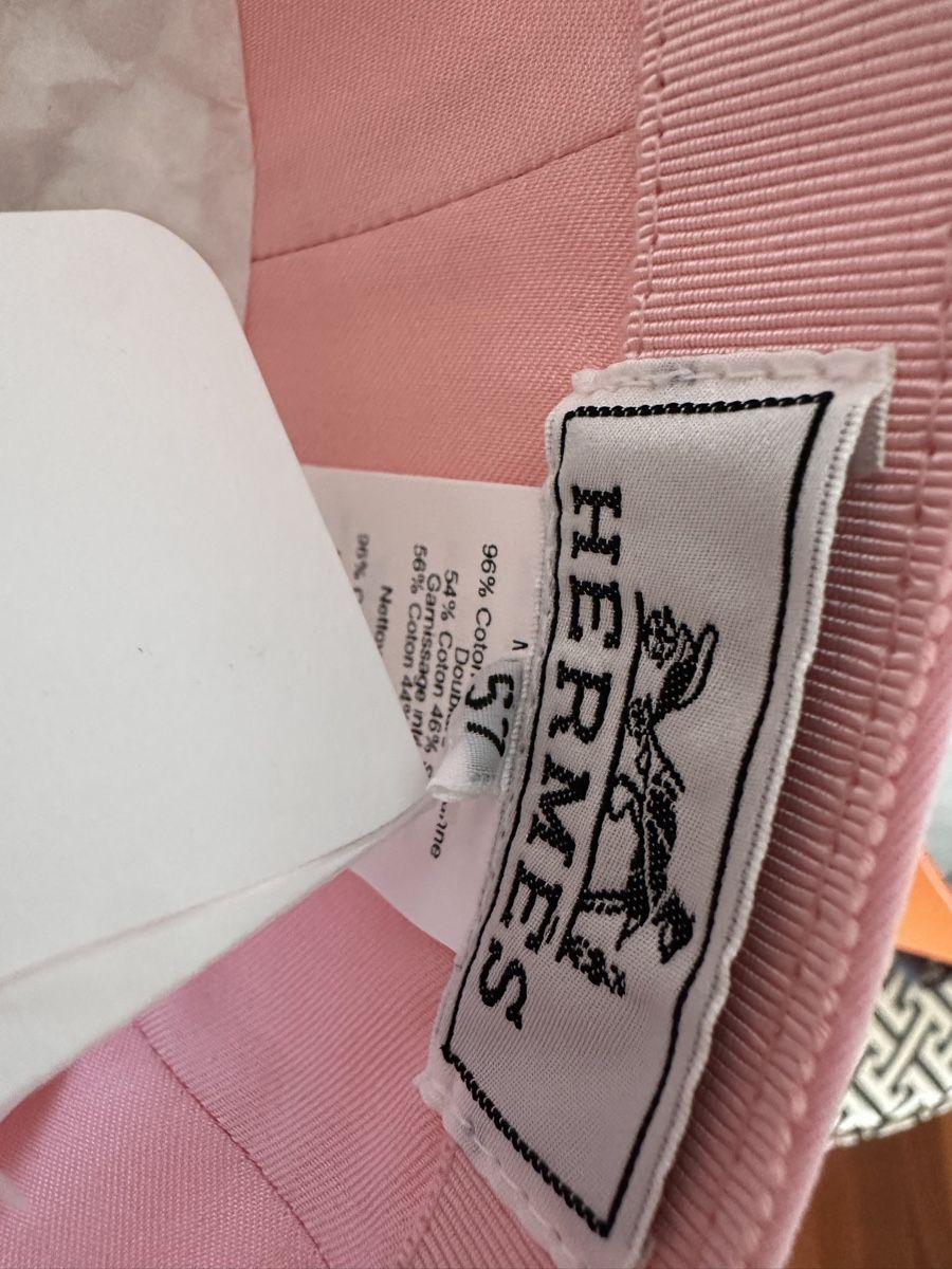 Hermès Copricapi, berretti & cappellini: Hermes cap pink 57 56 – Nuovo e nell'imballaggio originale da Kilchberg ZH venduto da cruella 6