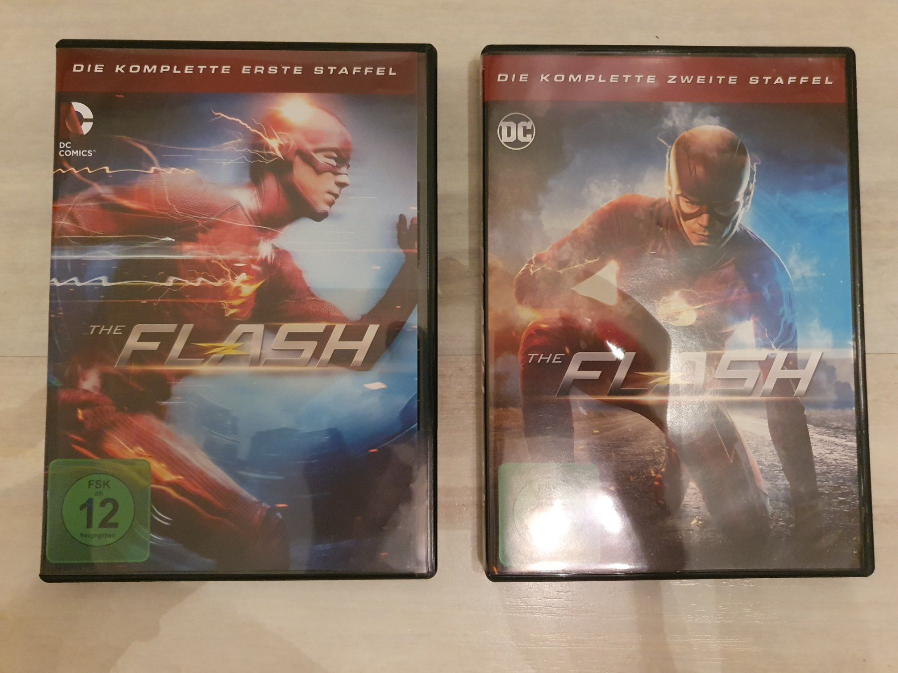 Tutti i DVDs: The Flash DC Comics Serie Staffel 1 & 2 DVD – Usato da Weiningen ZH venduto da jet_qh2c