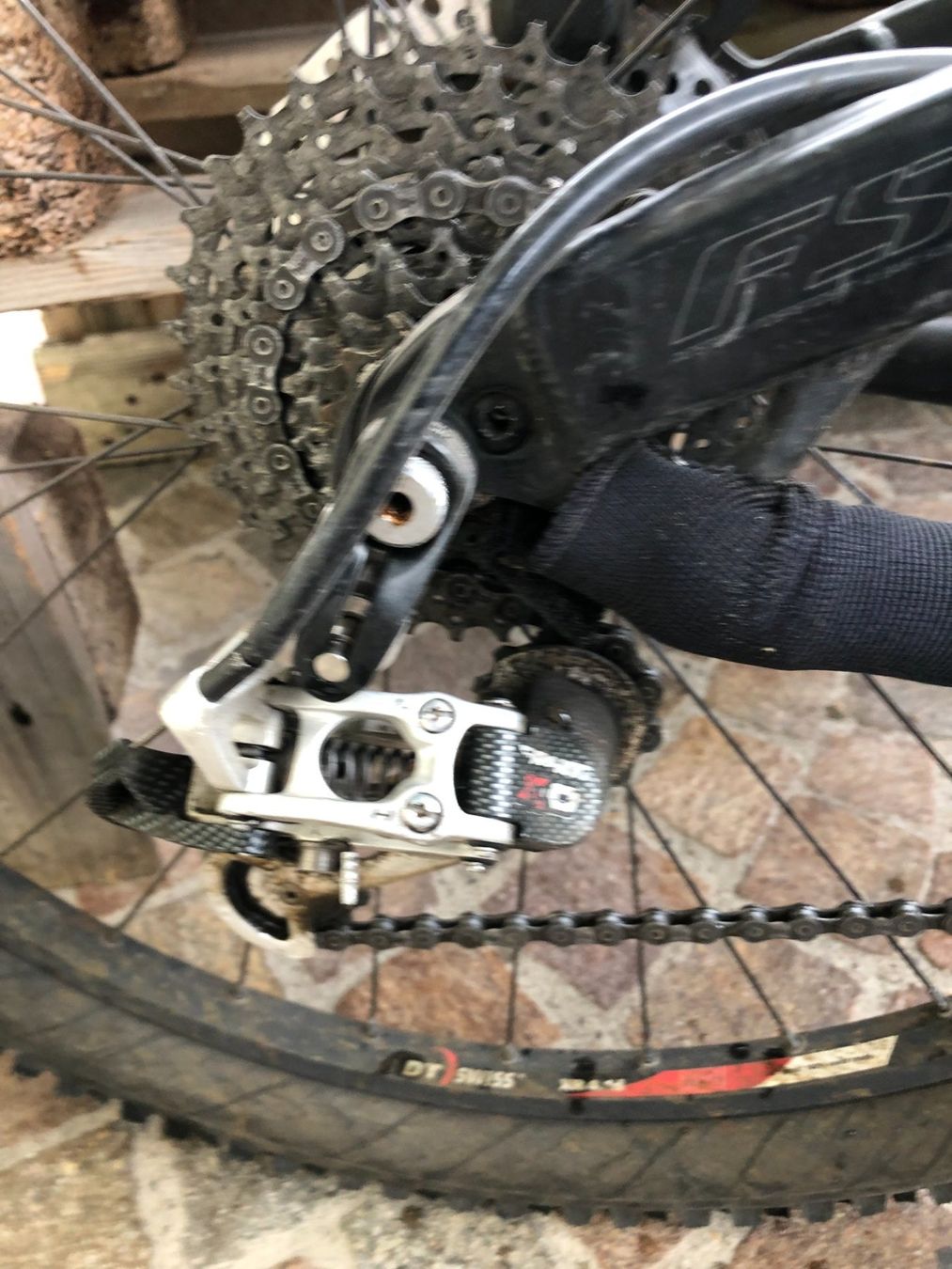 Specialized Velos: Specialized Enduro Elite DEFEKT! – Defekt aus Nürensdorf von  3