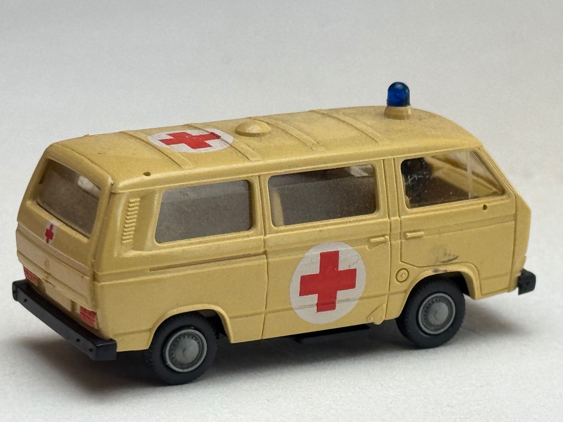 Volkswagen Modellini d'auto: EB- Roco VW T2 Rotes Kreuz – Usato da Elm venduto da Wikmtz 1