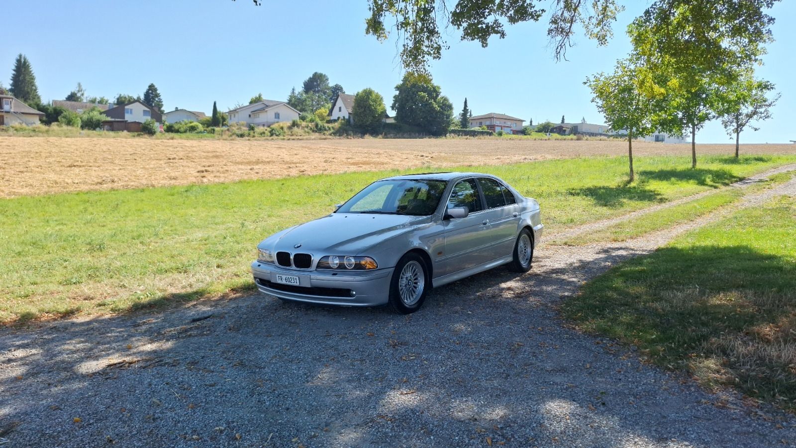 BMW Automobili: BMW 525i E39 2002 – Usato da Fribourg venduto da Ertug