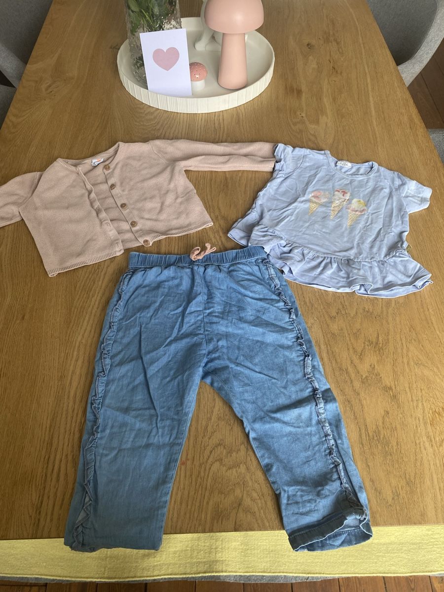 Hust & Claire Kleiderpakete & -sets: Süsses Mädchen Set Gr. 98 Shirt Jäckchen Hose – Gebraucht aus Olten von jen_5nsj
