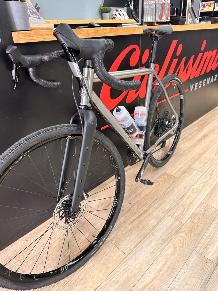 Biciclette: Vélo de gravel titane CURVE  – Usato da Cologny venduto da Alexvipo