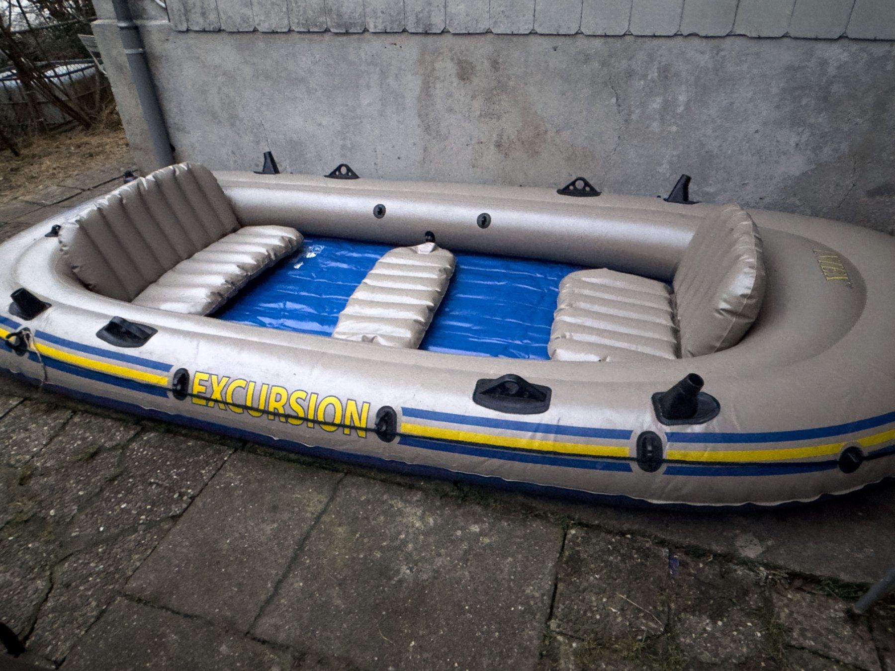 Barche: Gummiboot Schlauchboot Intex Exkursion 5 inkl. Zubehör – Usato da Biel/Bienne venduto da tim_pww5 1