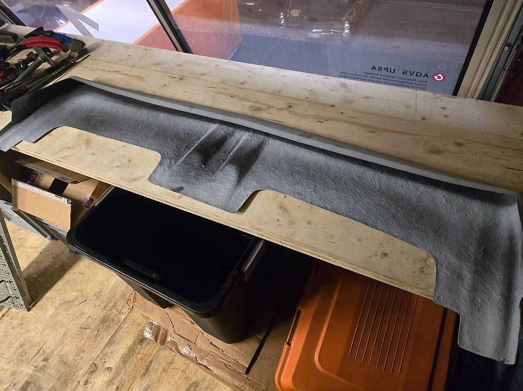 Tutti pezzi di ricambio auto: Sonnenblende / Frontscheibenblende / Cab Visor US Car – Usato da Grosswangen venduto da LUNI_Classic_Cars 4