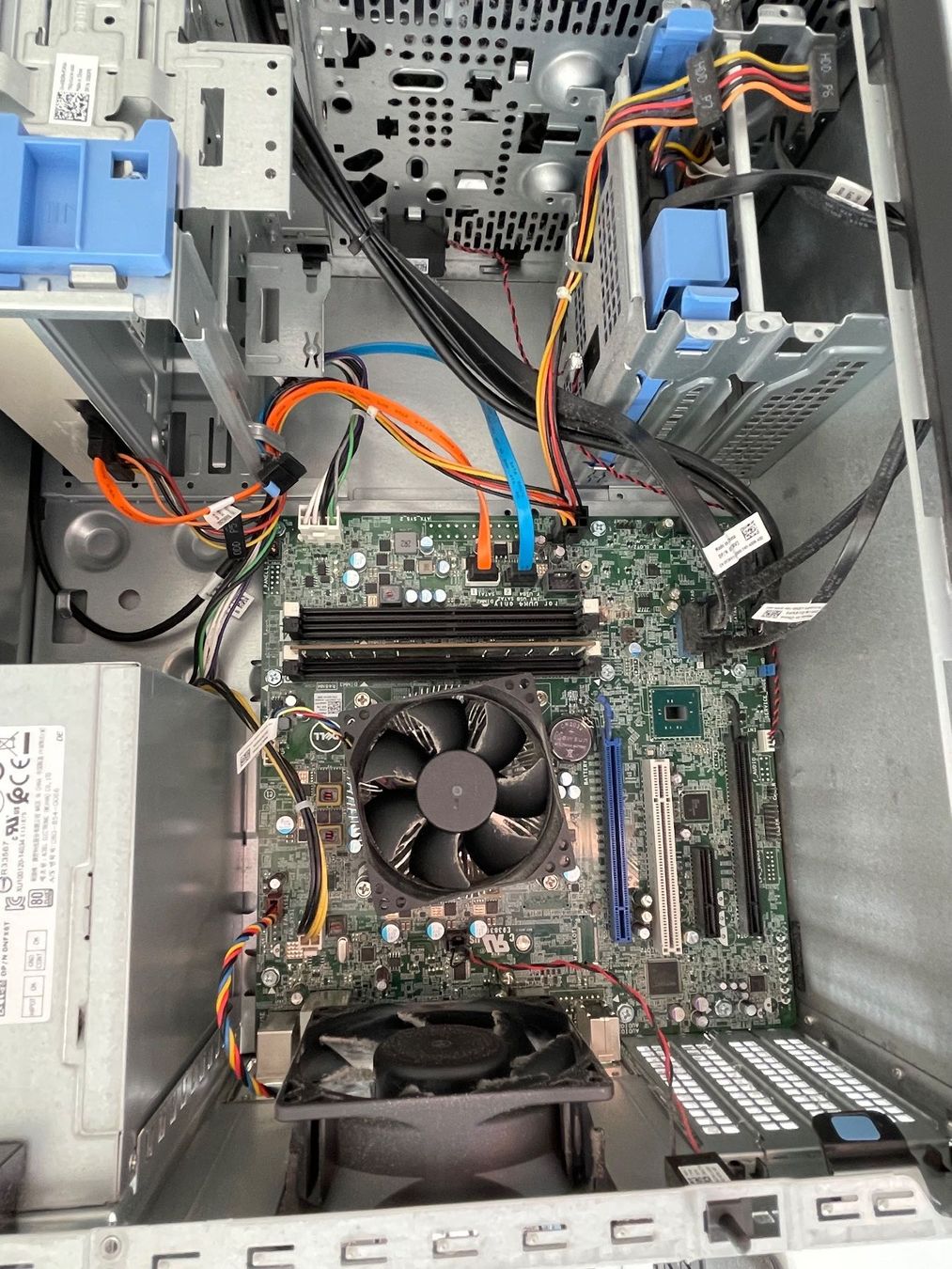 Dell PCs: Defekter Dell Precision Tower 3620 Workstation – Defekt aus St. Gallen von Gallus8 7