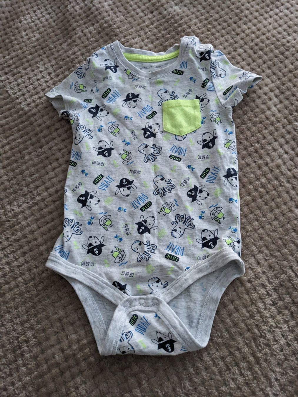 Kleiderpakete & -sets: Body Gr 86 – Gebraucht aus Einsiedeln von mar_6bqc