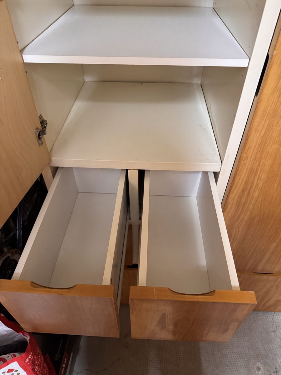 Ikea Armadi: Ikea Schrank zu verschenken – Usato da Basel venduto da kon_2l5h 5