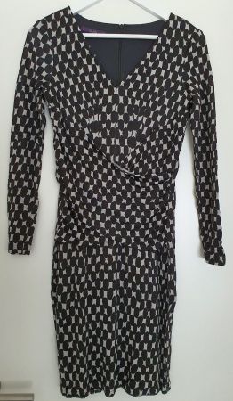 Laurèl Langärmeliges Kleid figurbetont