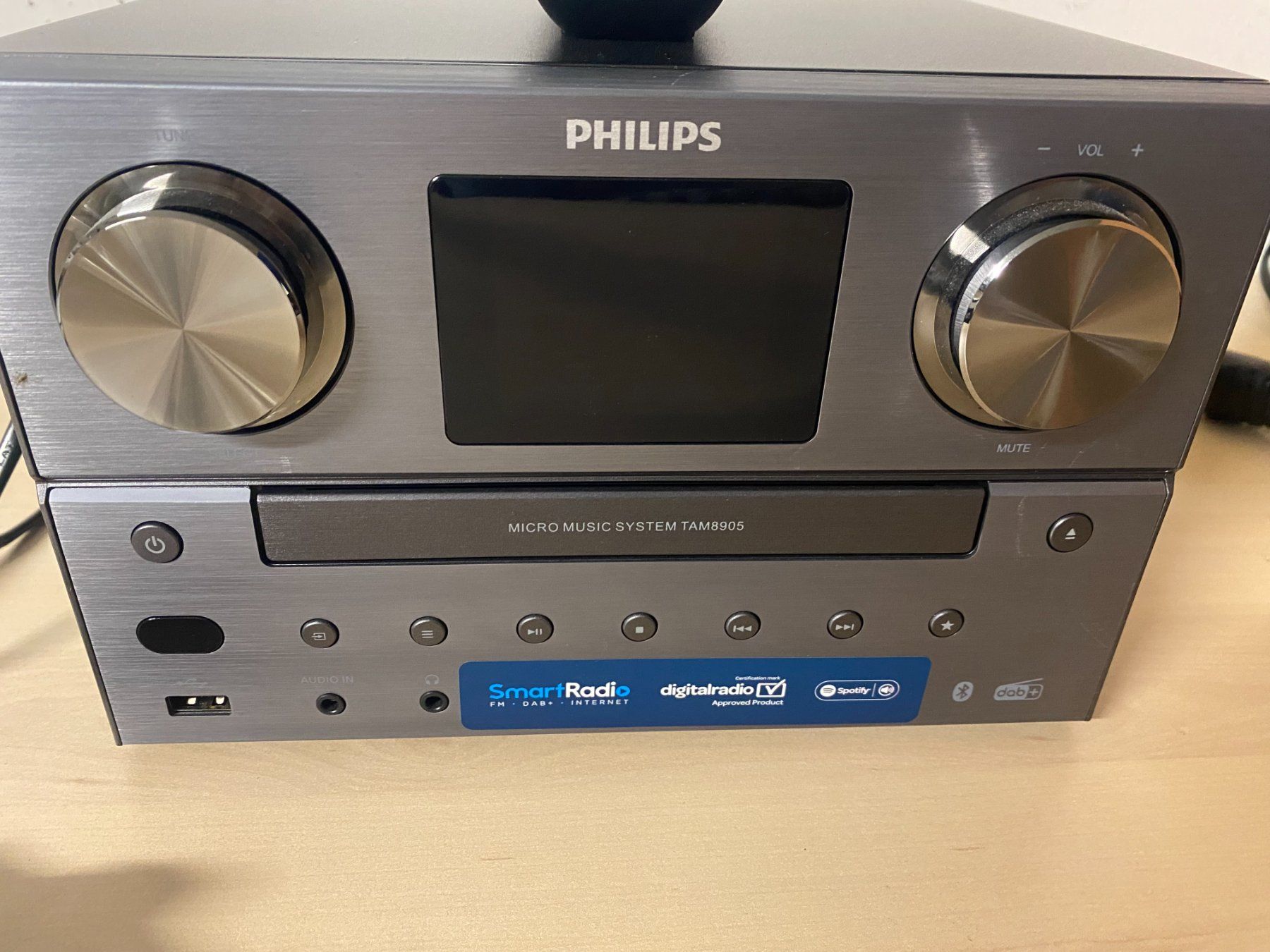 Philips Systèmes audio & multimédias: Philips Micro Music System TAM8905 - OHNE Boxen – D'occasion à Unterterzen par bac_287t 1