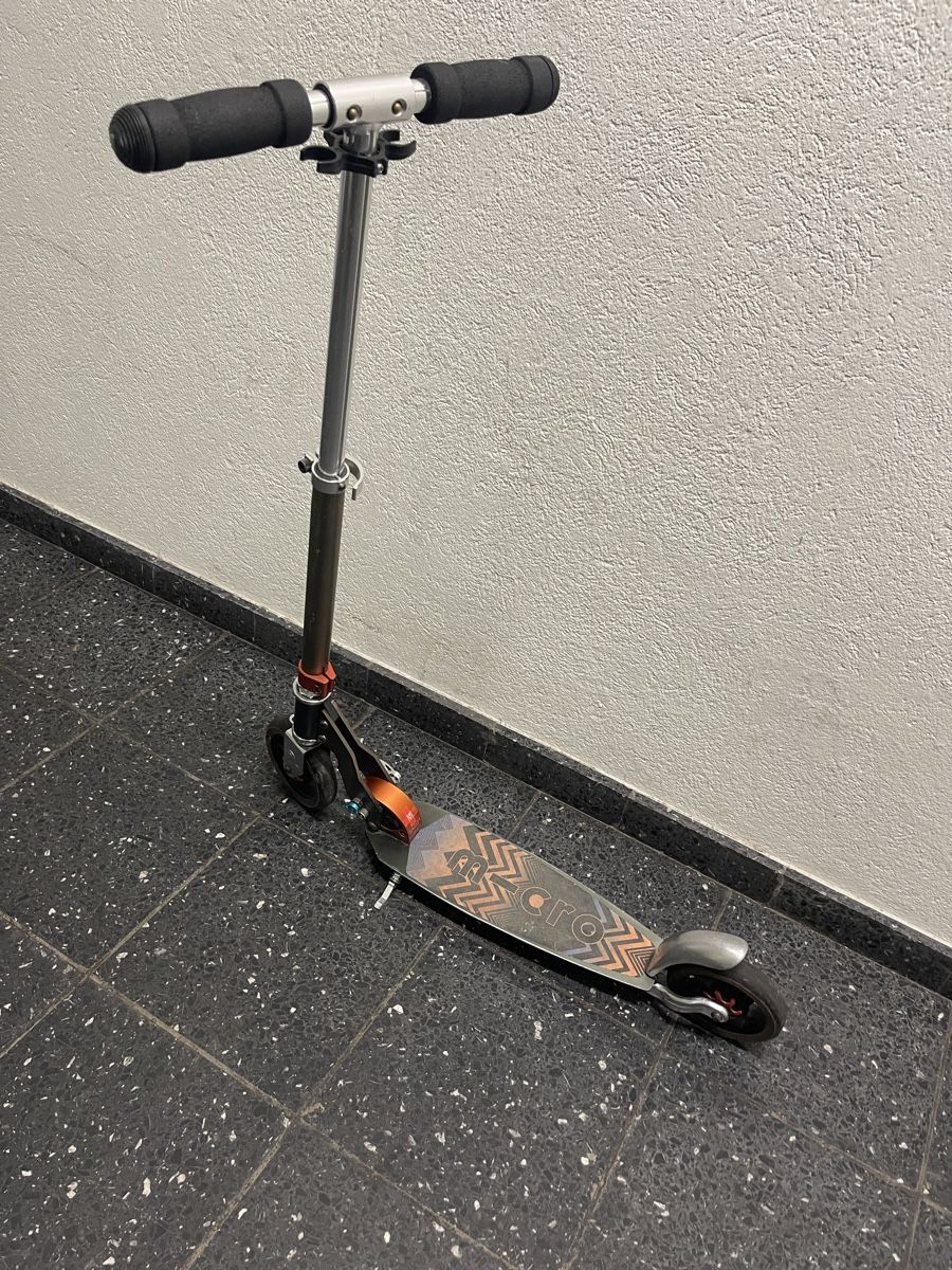 Micro Kickboard: Micro Roller Kinder Roller gebraucht guter Zustand – Gebraucht aus Basel von baselfcb 2