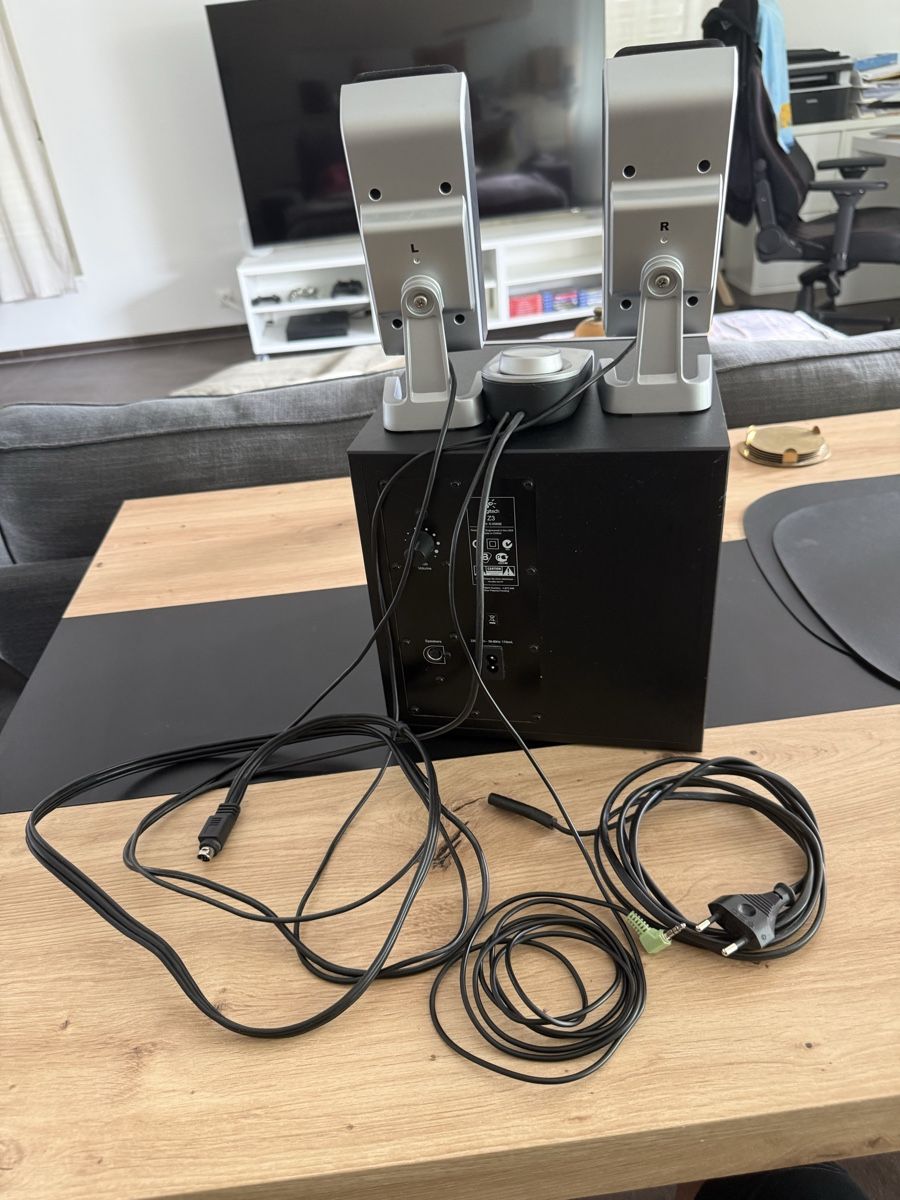 Logitech Lautsprecher: Logitech Z3 Lautsprechersystem 2.1 – Gebraucht aus Baar von d-e-u-s 3