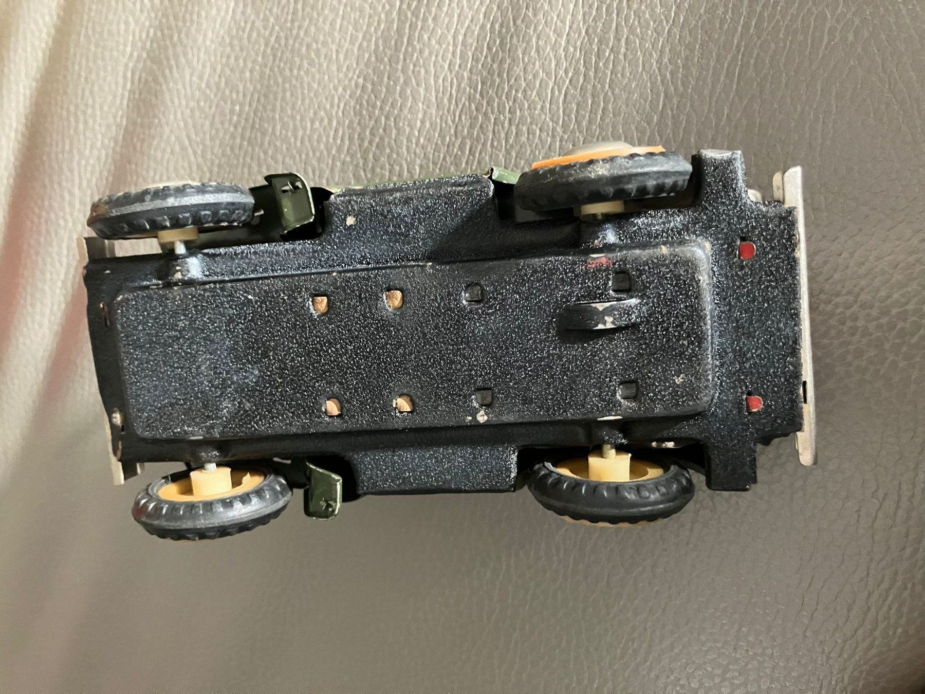 Kit di modellismo & Modellini statici: Modellino Jeep militare MF-722 – Usato da Melano venduto da H-Sara 2