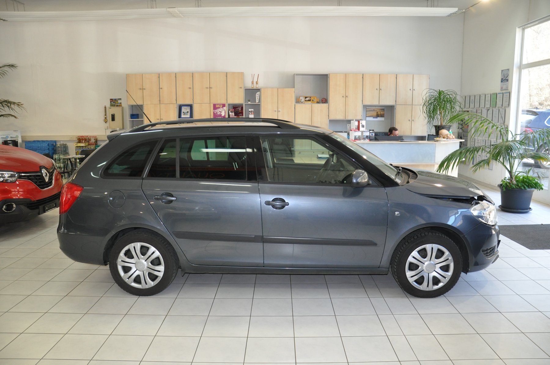 Skoda Autos: "Schnäppchen" Skoda Fabia Combi 1.2TFSI "Blechschaden" – Gebraucht aus Tecknau von Garage_St.Buser 3