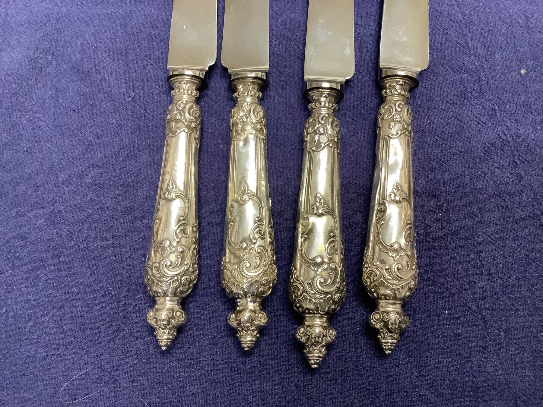 Posate: 4 couteaux entrée, manche Minerve Argent – Usato da ORBE venduto da mar_j9rz 1